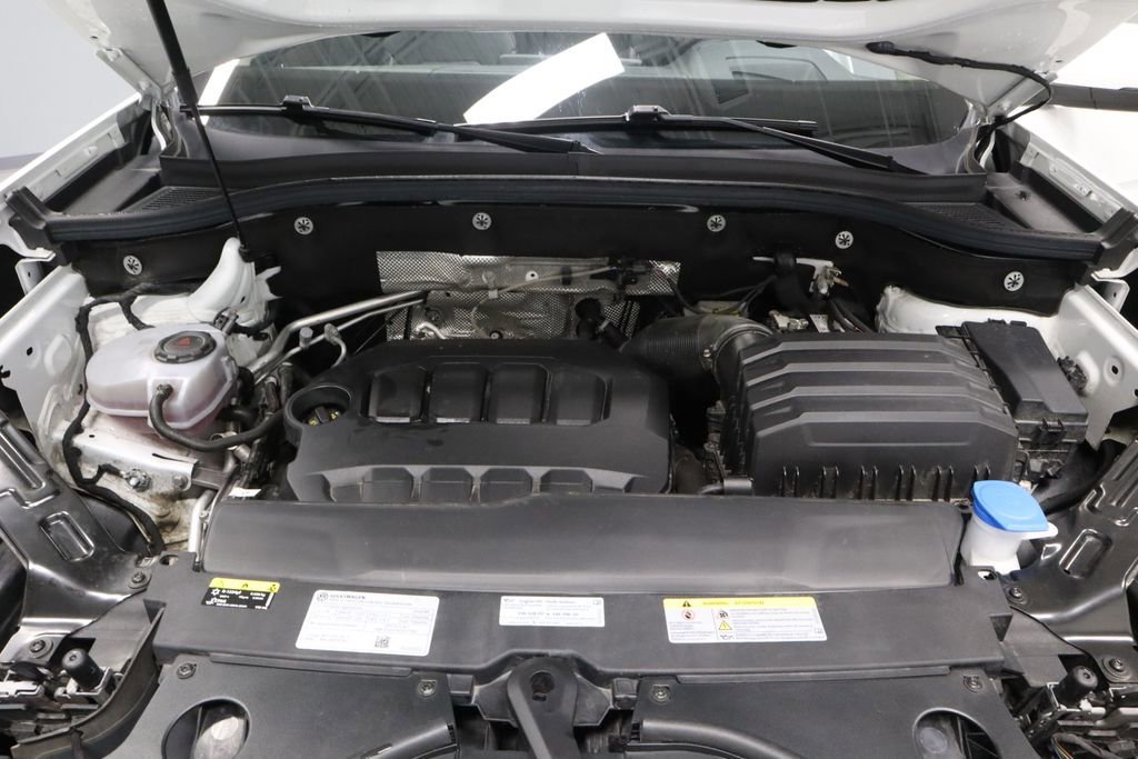 Used 2024 Volkswagen Atlas SEL AWD/4WD image 15