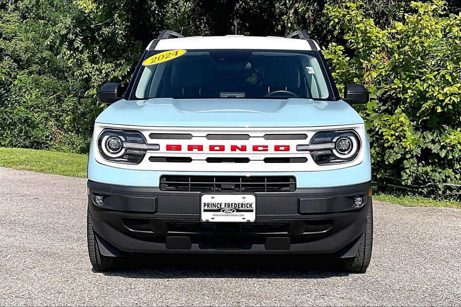 Certified 2024 Ford Bronco Sport Heritage w/ Heritage Convenience Package AWD/4WD image 2