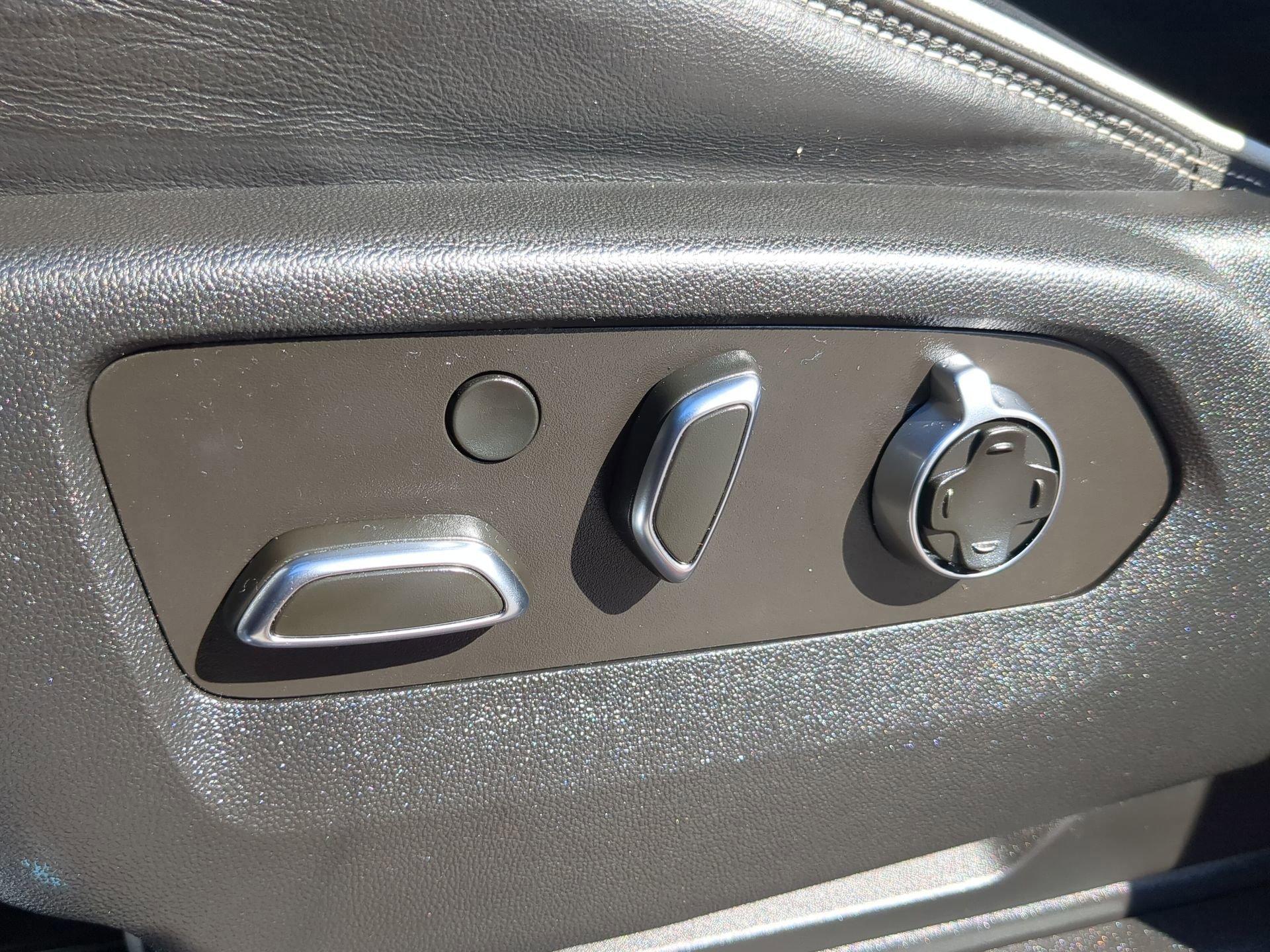 Used 2022 GMC Sierra 1500 AT4X image 49