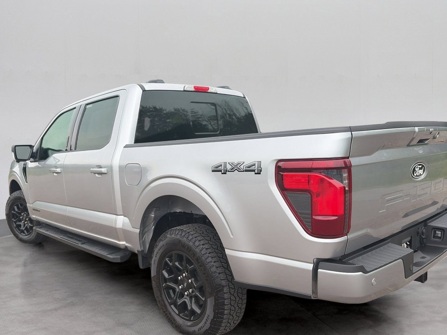 Certified 2024 Ford F150 XLT w/ Equipment Group 302A MID AWD/4WD image 3