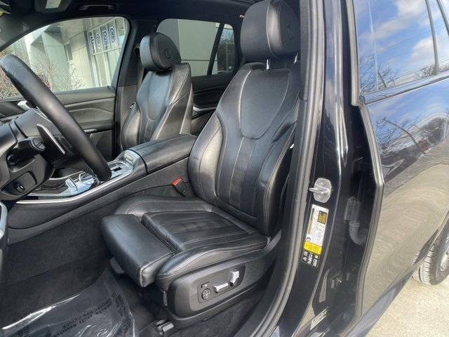 Used 2020 BMW X5 xDrive40i w/ M Sport Package image 14