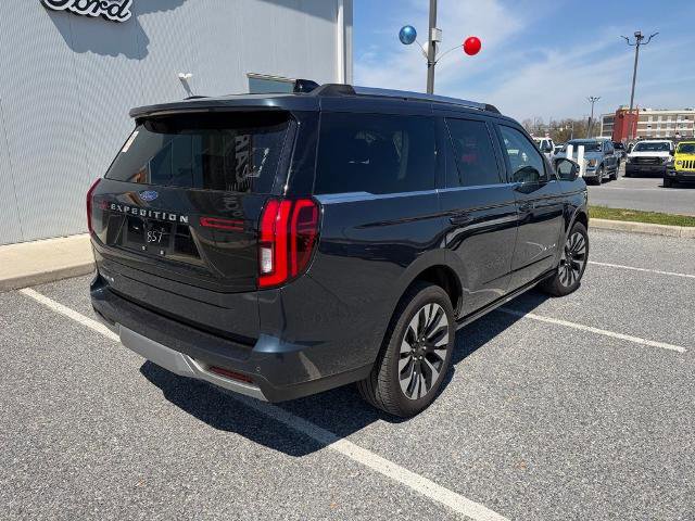 Certified 2025 Ford Expedition Platinum w/ Driver's Package image 5