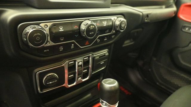 Used 2020 Jeep Gladiator Sport w/ Quick Order Package 24S AWD/4WD image 18