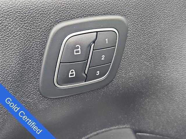 Certified 2022 Ford Escape SEL w/ SEL Stealth AWD Package image 15