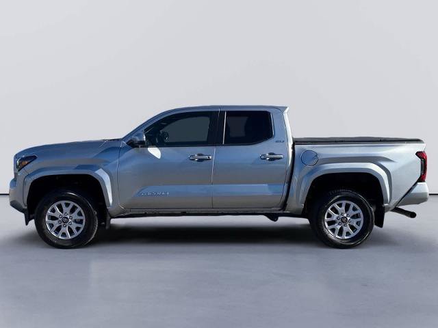 Used 2024 Toyota Tacoma SR5 AWD/4WD image 2