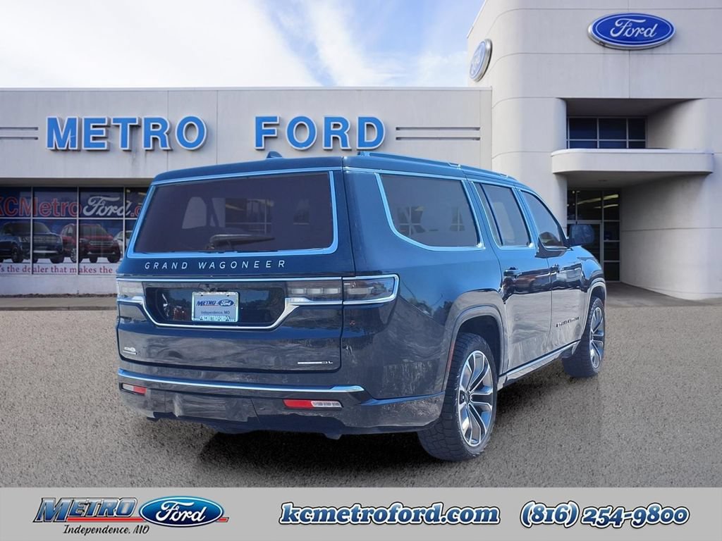 Used 2023 Jeep Grand Wagoneer L Series III w/ Rear Seat Video Group 1 AWD/4WD image 3