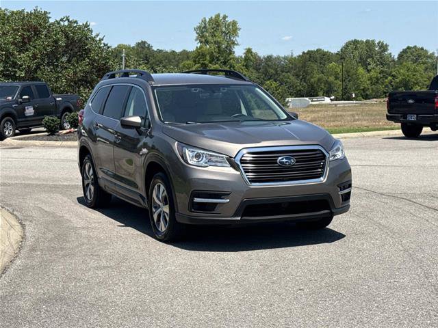 Used 2022 Subaru Ascent Premium w/ Convenience Package AWD/4WD image 3