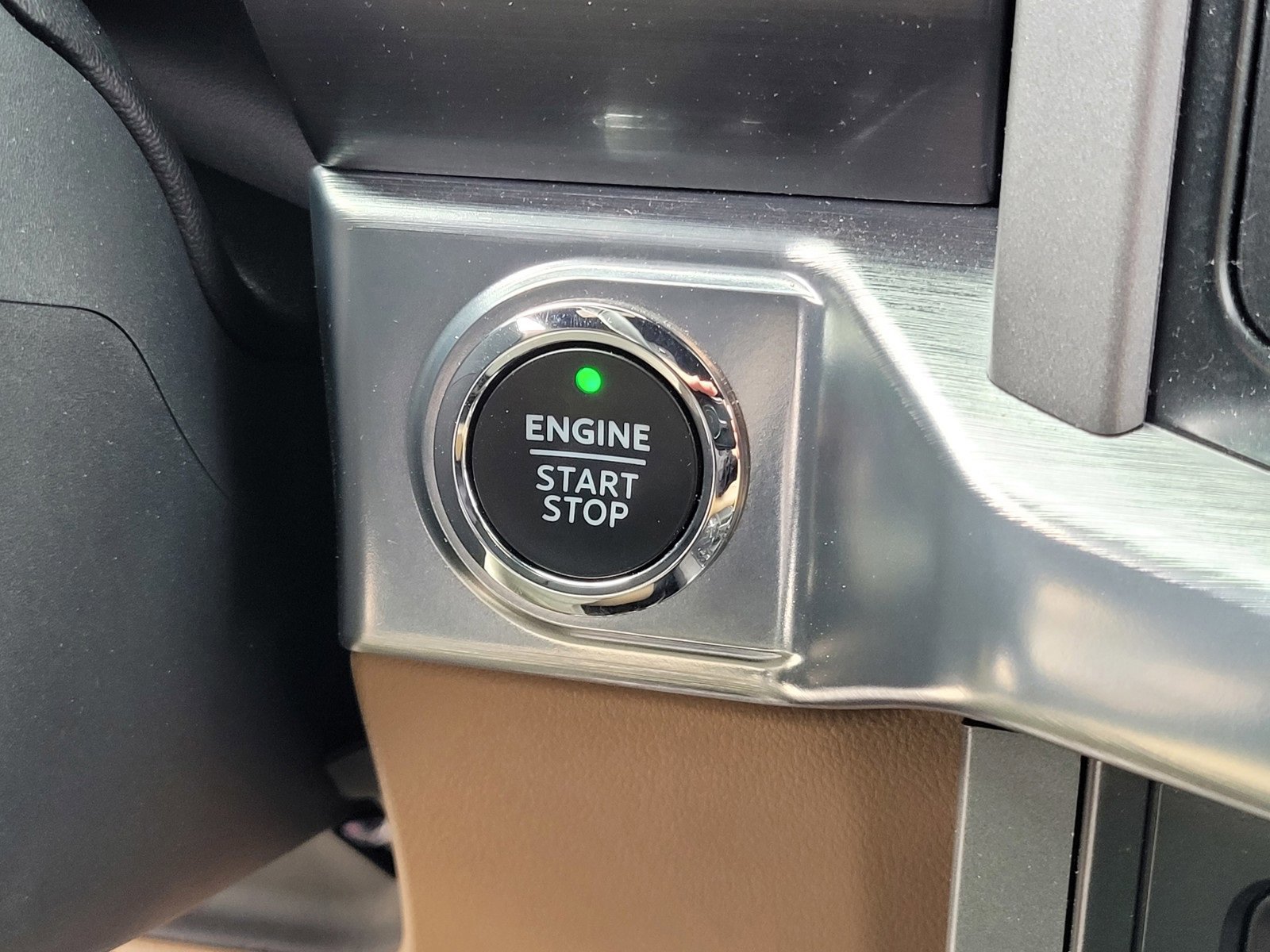 Certified 2022 Ford F150 Lariat w/ Equipment Group 502A High image 24