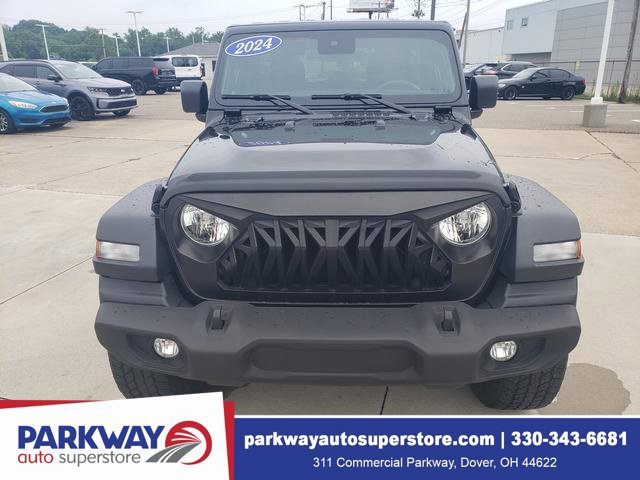 Used 2024 Jeep Wrangler Unlimited Sport AWD/4WD image 11