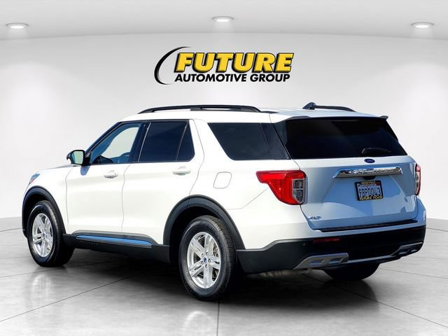 Certified 2022 Ford Explorer XLT w/ Equipment Group 202A image 3