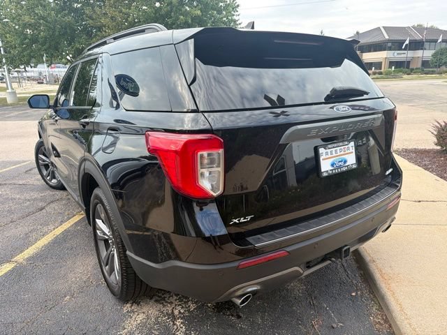 Certified 2023 Ford Explorer XLT w/ Equipment Group 202A AWD/4WD image 5