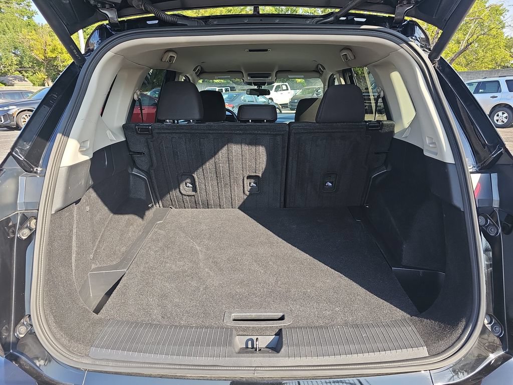 Used 2024 Nissan Rogue SV AWD/4WD image 12
