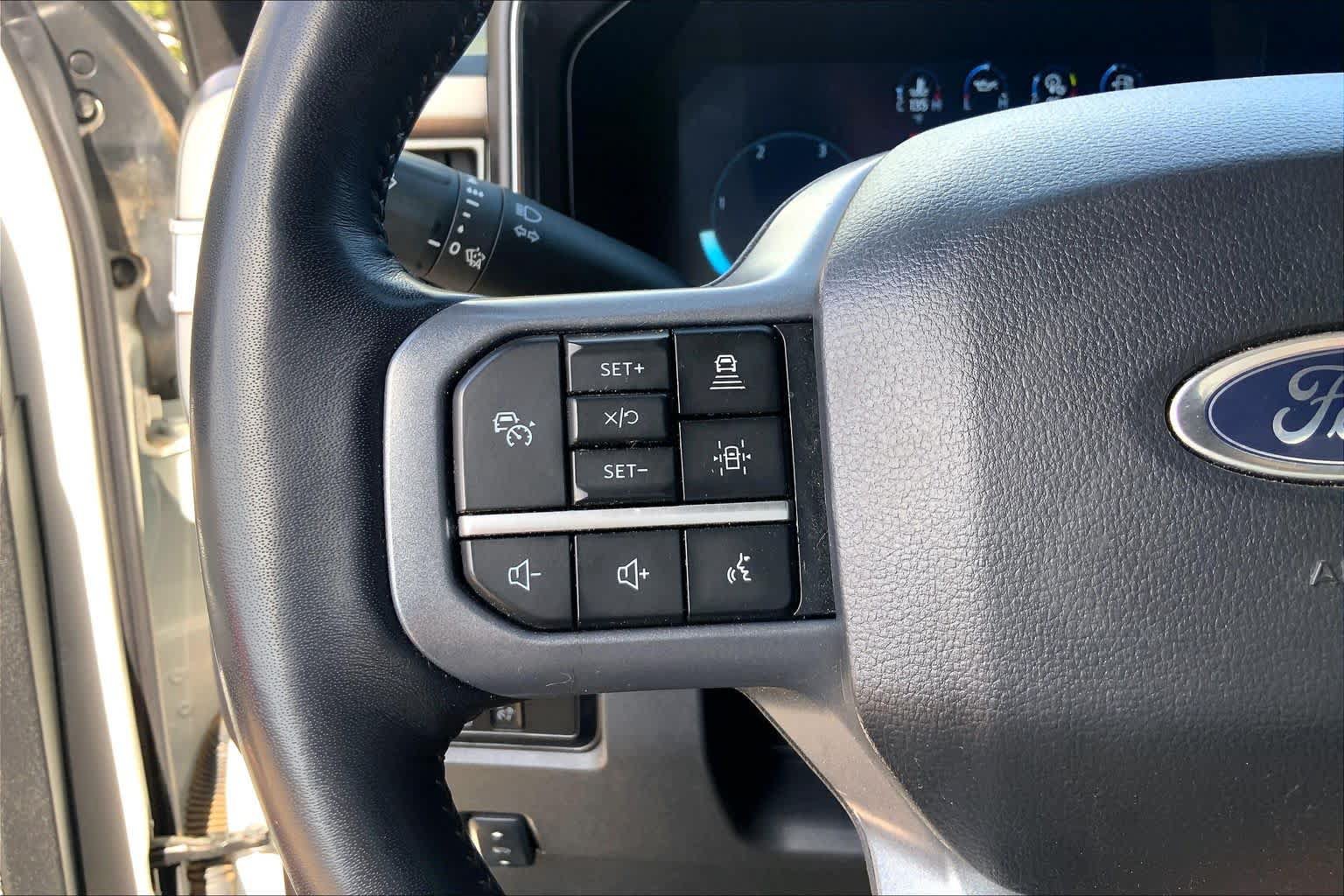 Certified 2024 Ford F350 Lariat w/ Lariat Ultimate Package AWD/4WD image 24
