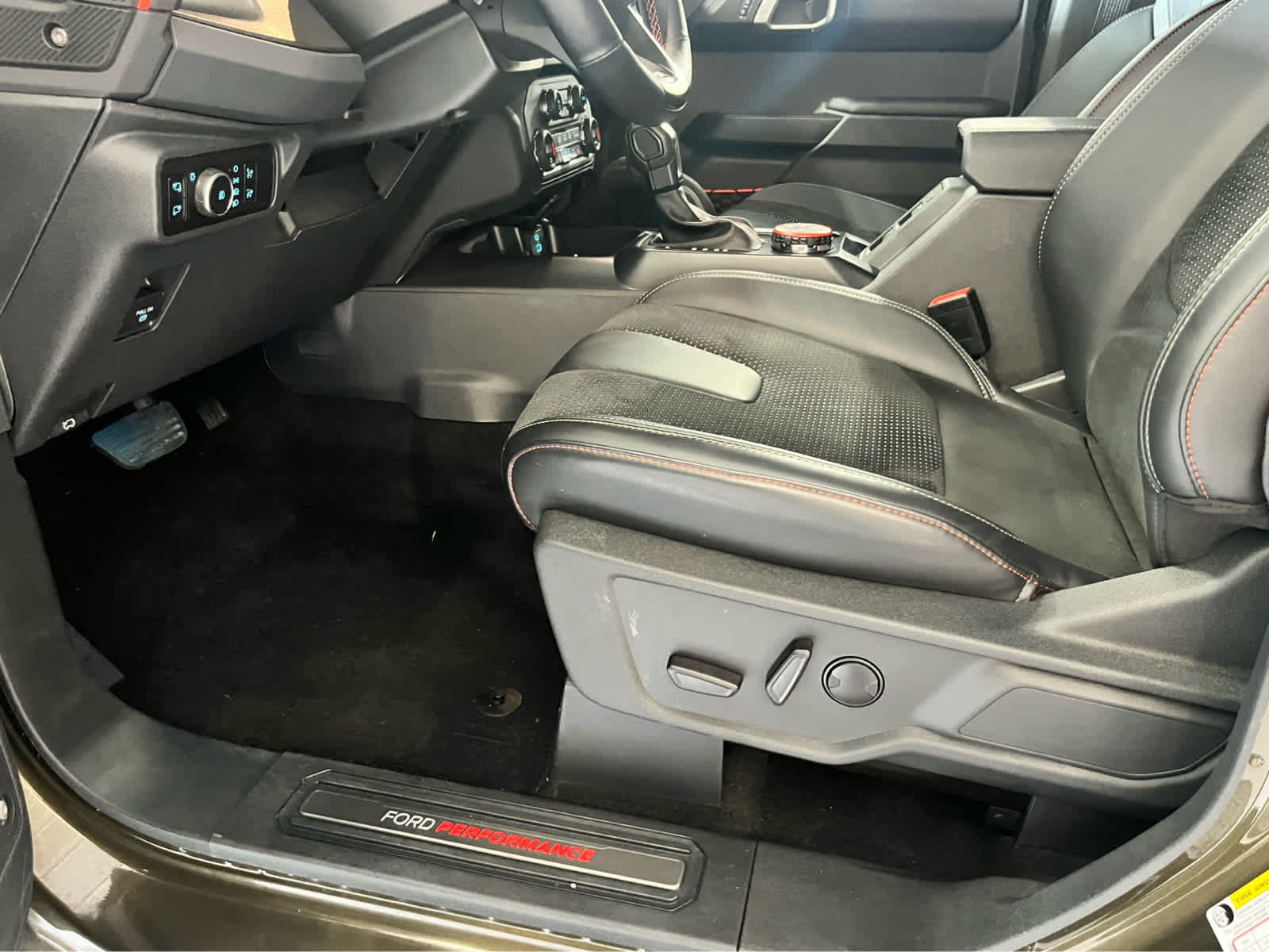 Certified 2025 Ford Bronco Raptor AWD/4WD image 16