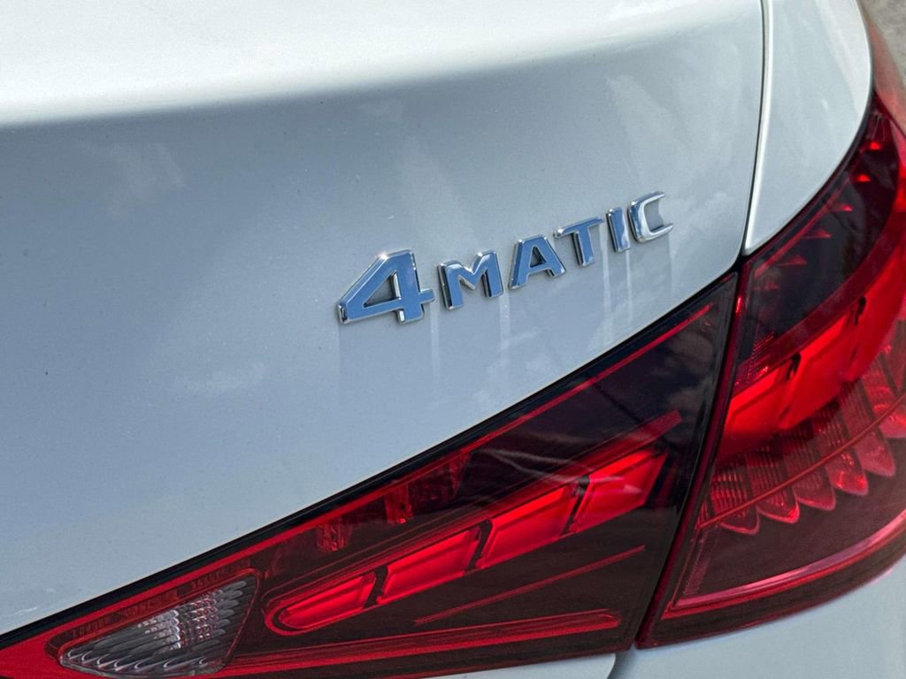 Used 2022 Mercedes-Benz C 300 4MATIC Sedan w/ Pinnacle Trim Package image 8