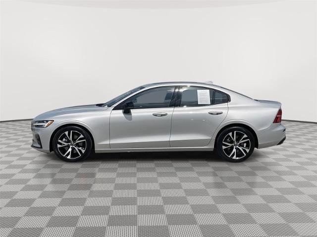 Used 2025 Volvo S60 B5 Core image 2