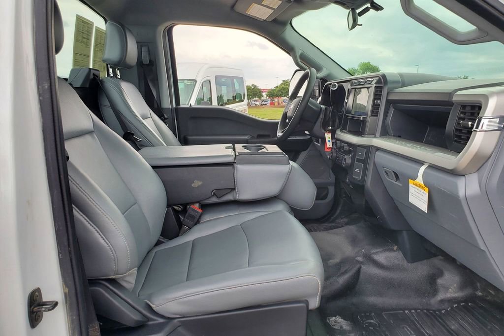 Certified 2024 Ford F250 XL w/ XL Off-Road Package AWD/4WD image 19