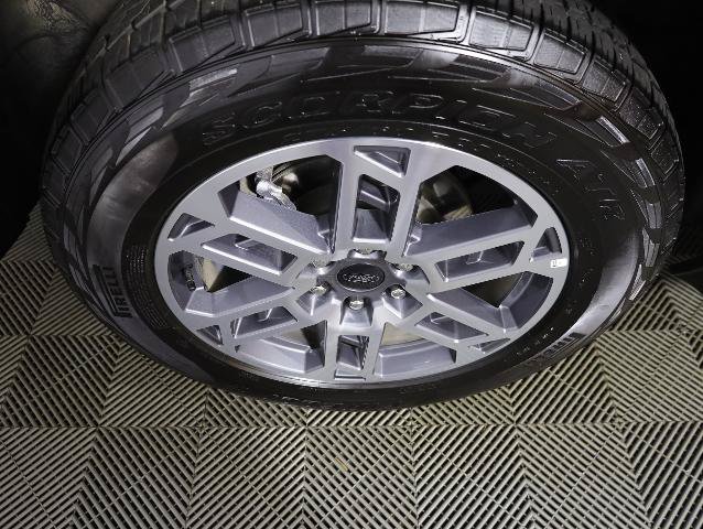 Certified 2025 Ford Expedition Active AWD/4WD image 40