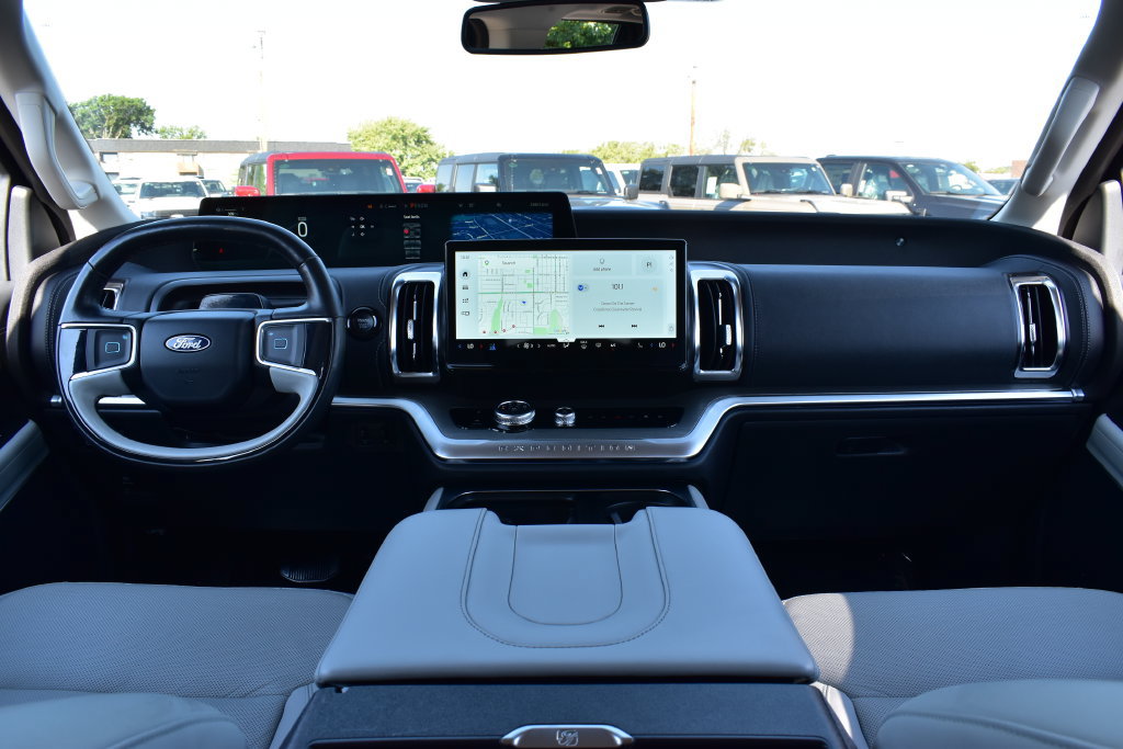 Certified 2025 Ford Expedition Max Platinum AWD/4WD image 15