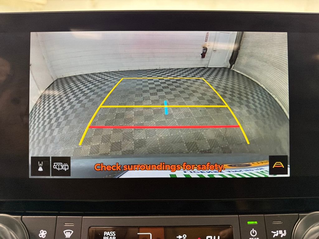 Used 2024 Toyota Grand Highlander image 26