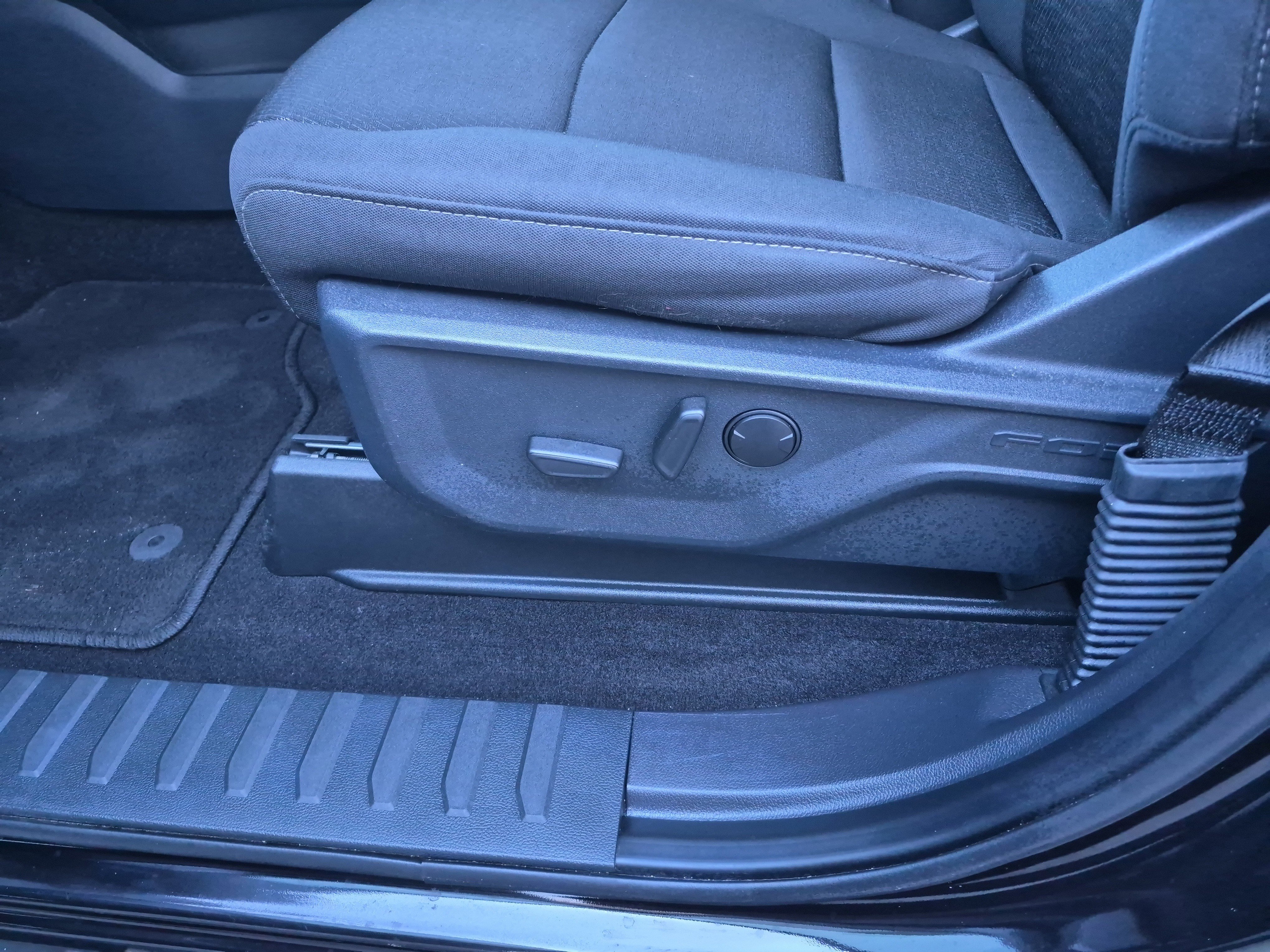 Certified 2022 Ford F150 XLT w/ Equipment Group 302A High image 16