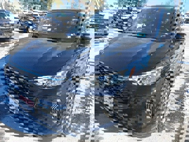 Certified 2025 Ford Escape ST-Line image 4