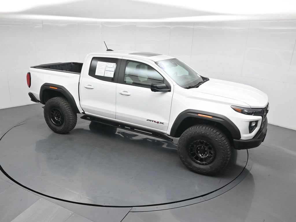 Used 2024 GMC Canyon AT4X w/ AT4X AEV Edition AWD/4WD image 39