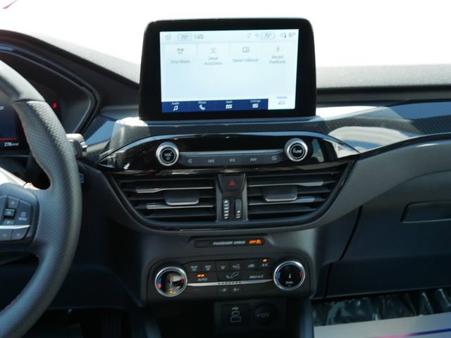 Certified 2025 Ford Escape ST-Line AWD/4WD image 10