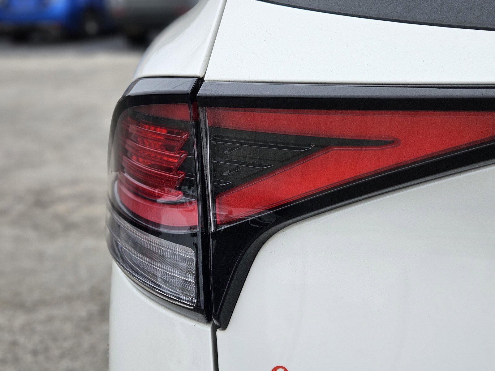 Used 2024 Kia Sportage LX image 10