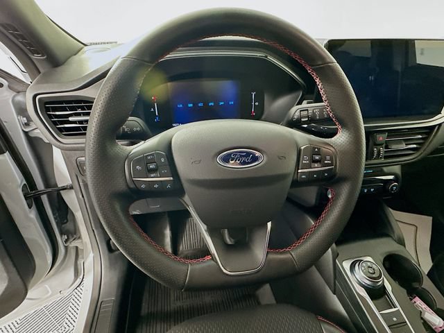 Certified 2025 Ford Escape ST-Line w/ Equipment Group 301A FWD image 17