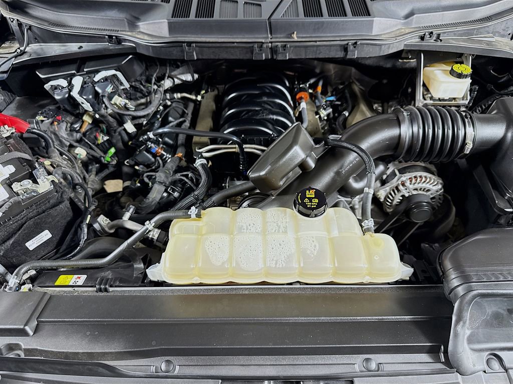 Certified 2022 Ford F150 XLT w/ Equipment Group 302A High image 31