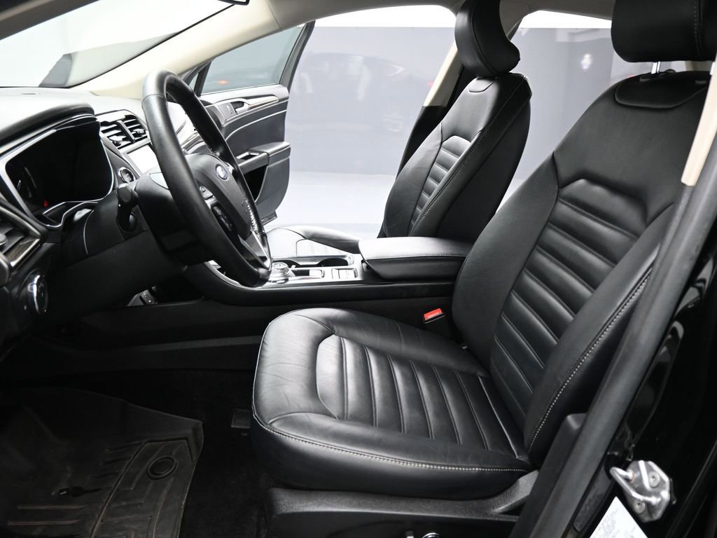 Certified 2017 Ford Fusion Energi SE image 11
