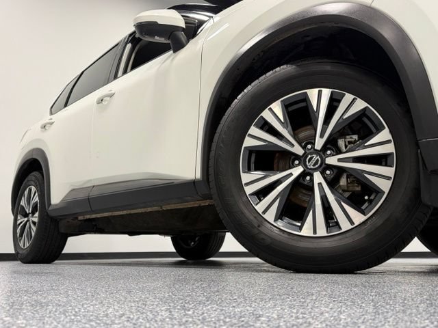 Used 2021 Nissan Rogue SV AWD/4WD image 3