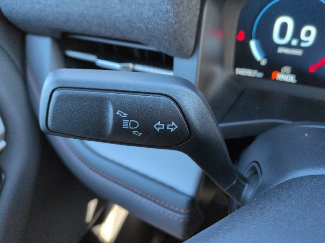 Certified 2025 Ford Explorer Active w/ Active Comfort Package AWD/4WD image 35