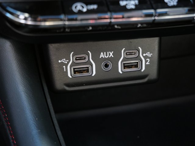 Used 2024 Dodge Durango GT AWD/4WD image 27