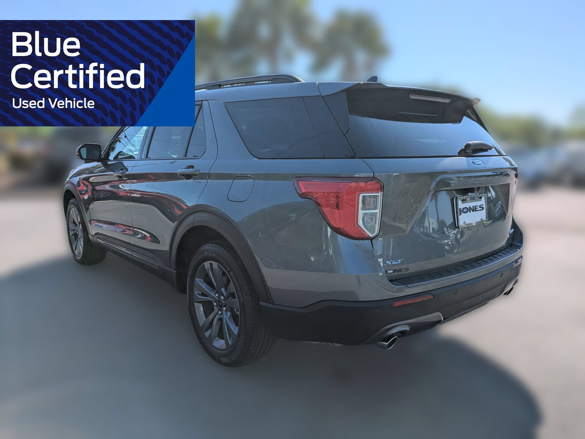 Certified 2023 Ford Explorer XLT w/ Equipment Group 202A AWD/4WD image 8