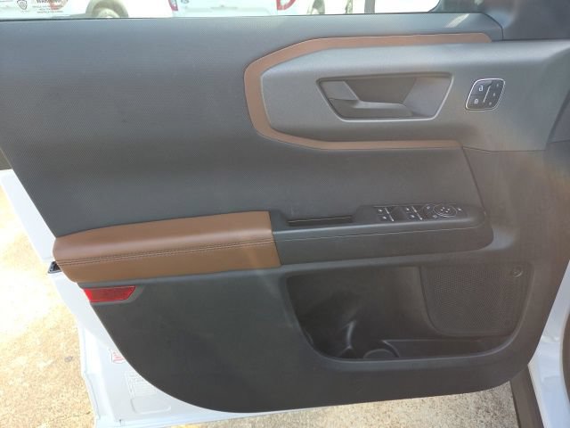 Certified 2025 Ford Bronco Sport Outer Banks w/ Outer Banks Tech Package+ AWD/4WD image 27