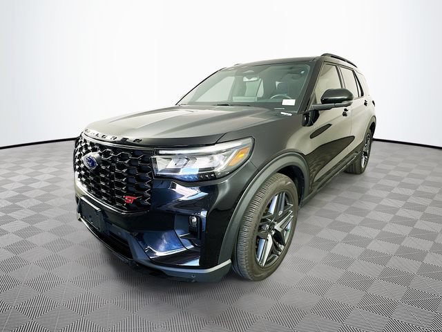Certified 2025 Ford Explorer ST AWD/4WD image 6