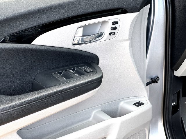 Used 2021 Honda Pilot Touring image 10