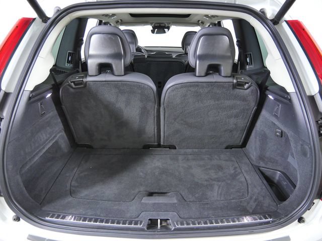 Used 2022 Volvo XC90 T8 Inscription Expression w/ Protection Package Premier AWD/4WD image 9