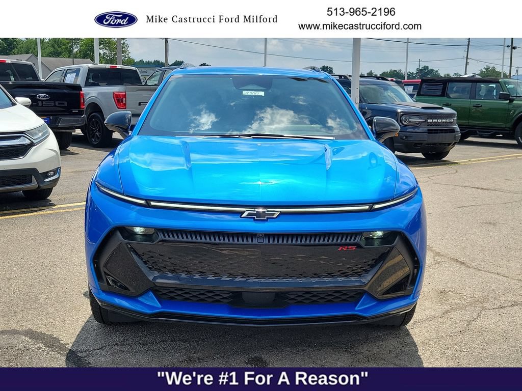 Used 2025 Chevrolet Equinox EV RS w/ LPO, All-Weather Mat Package AWD/4WD image 8