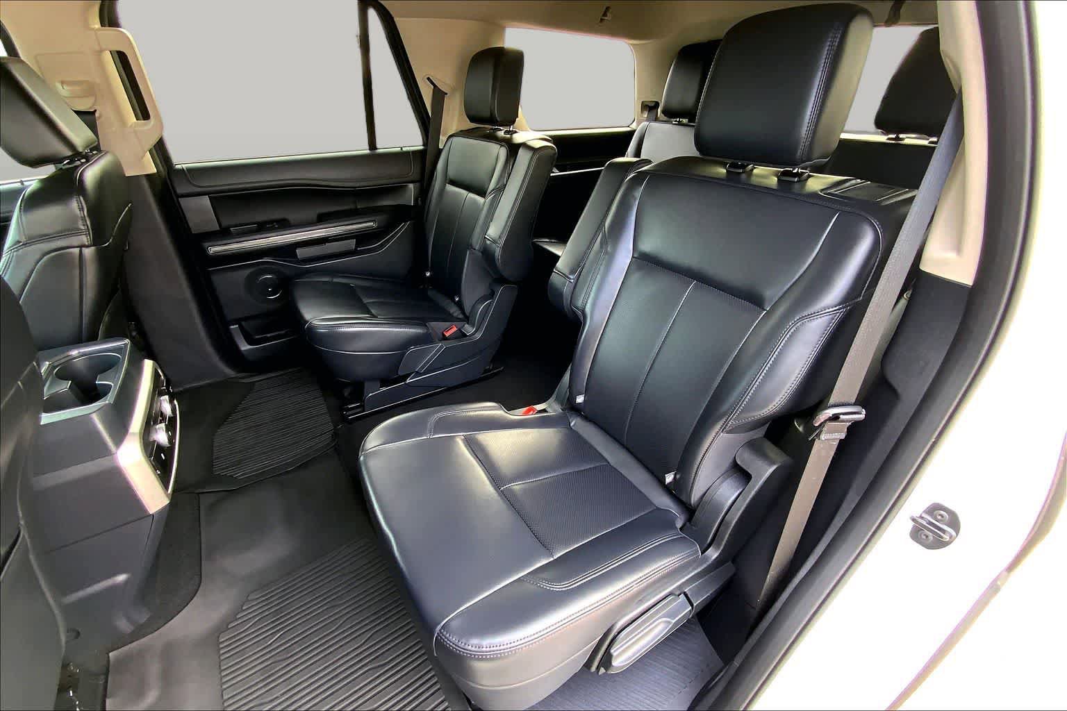 Certified 2024 Ford Expedition XLT RWD image 21