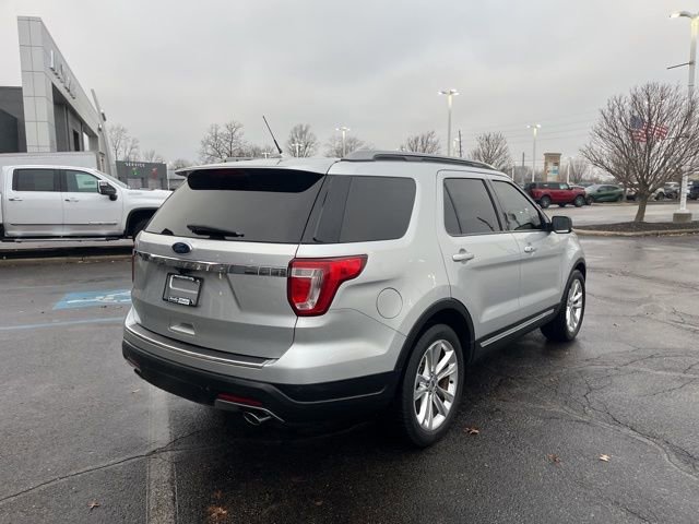 Certified 2018 Ford Explorer XLT w/ Equipment Group 202A image 9