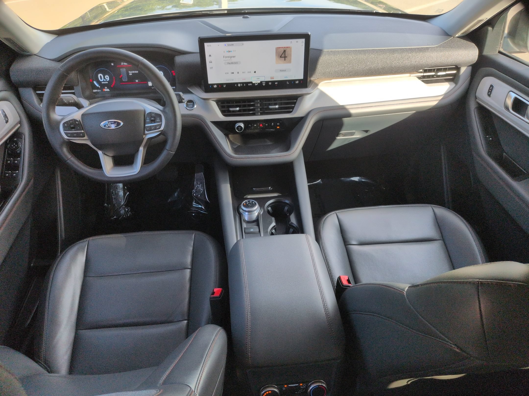 Certified 2025 Ford Explorer Active w/ Active Comfort Package RWD image 31