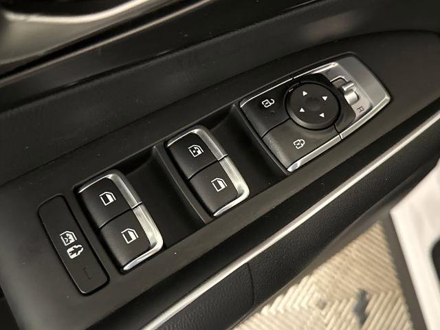 Used 2024 Kia Sorento LX FWD image 16