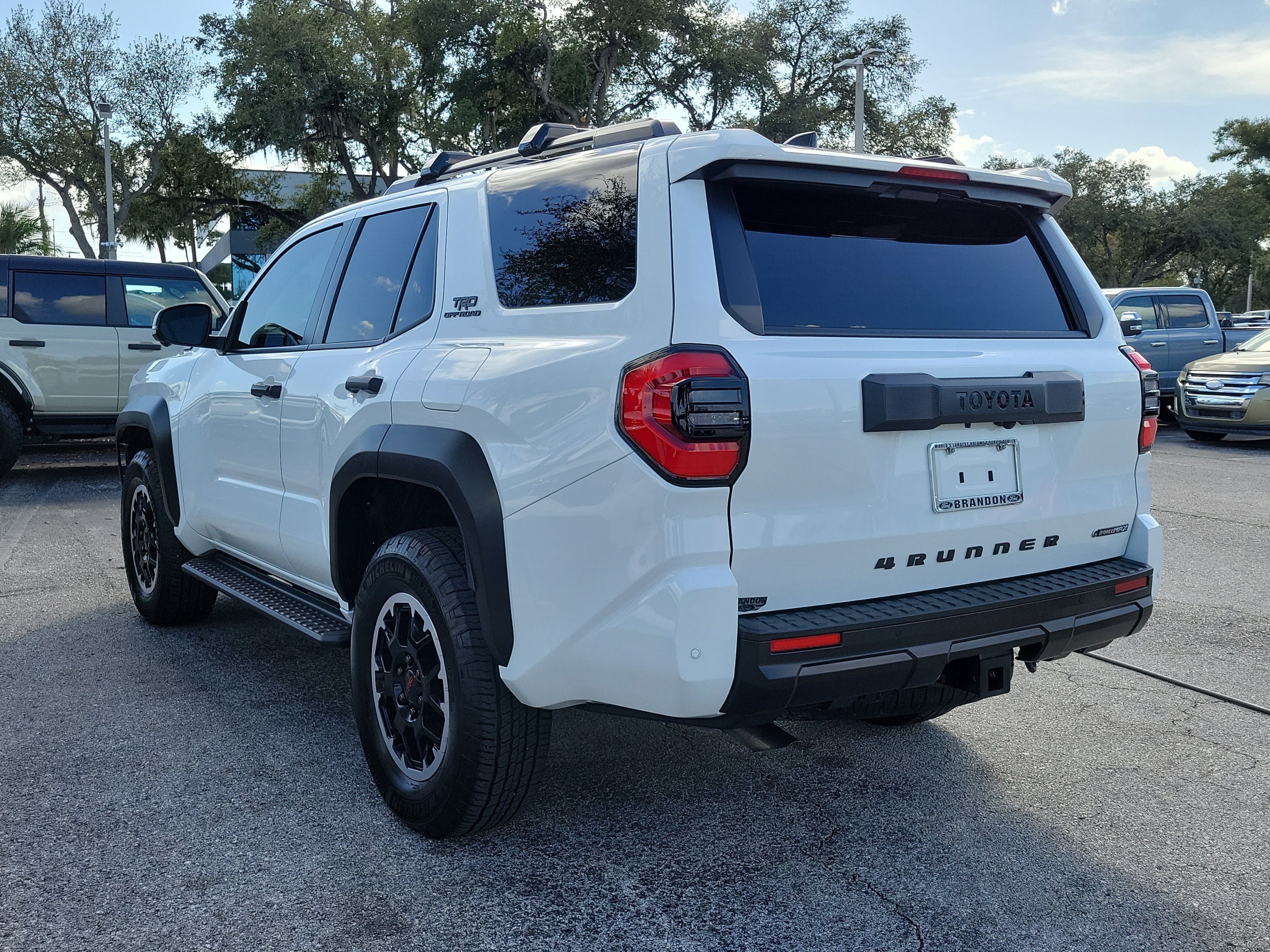 Used 2025 Toyota 4Runner TRD Off-Road Premium AWD/4WD image 6
