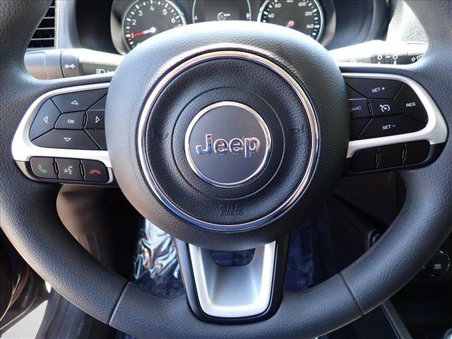 Used 2023 Jeep Renegade Latitude AWD/4WD image 14