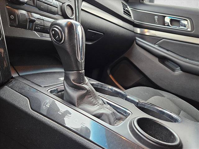 Certified 2019 Ford Explorer XLT w/ Equipment Group 201A image 8