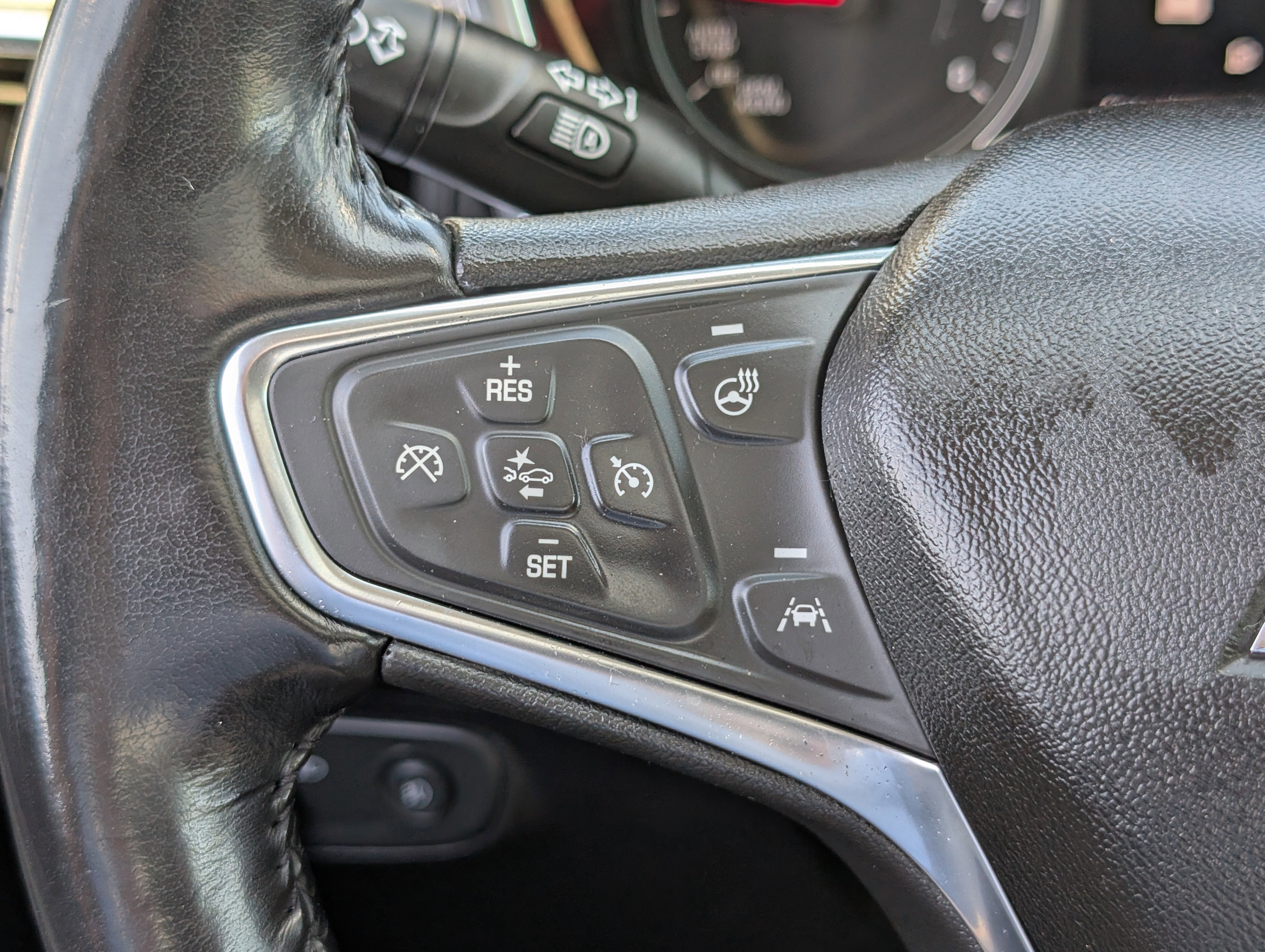 Used 2019 Chevrolet Equinox Premier AWD/4WD image 23