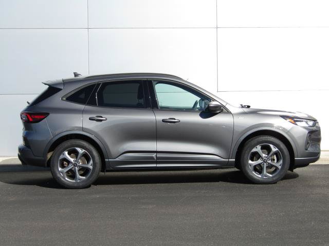Certified 2024 Ford Escape ST-Line Select w/ Tech Pack #1 AWD/4WD image 3